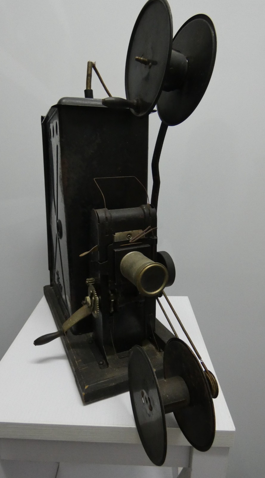 Vintage Bing Hand Crank Movie Projector Bavaria Circa. 1917 EXTREMELY RARE