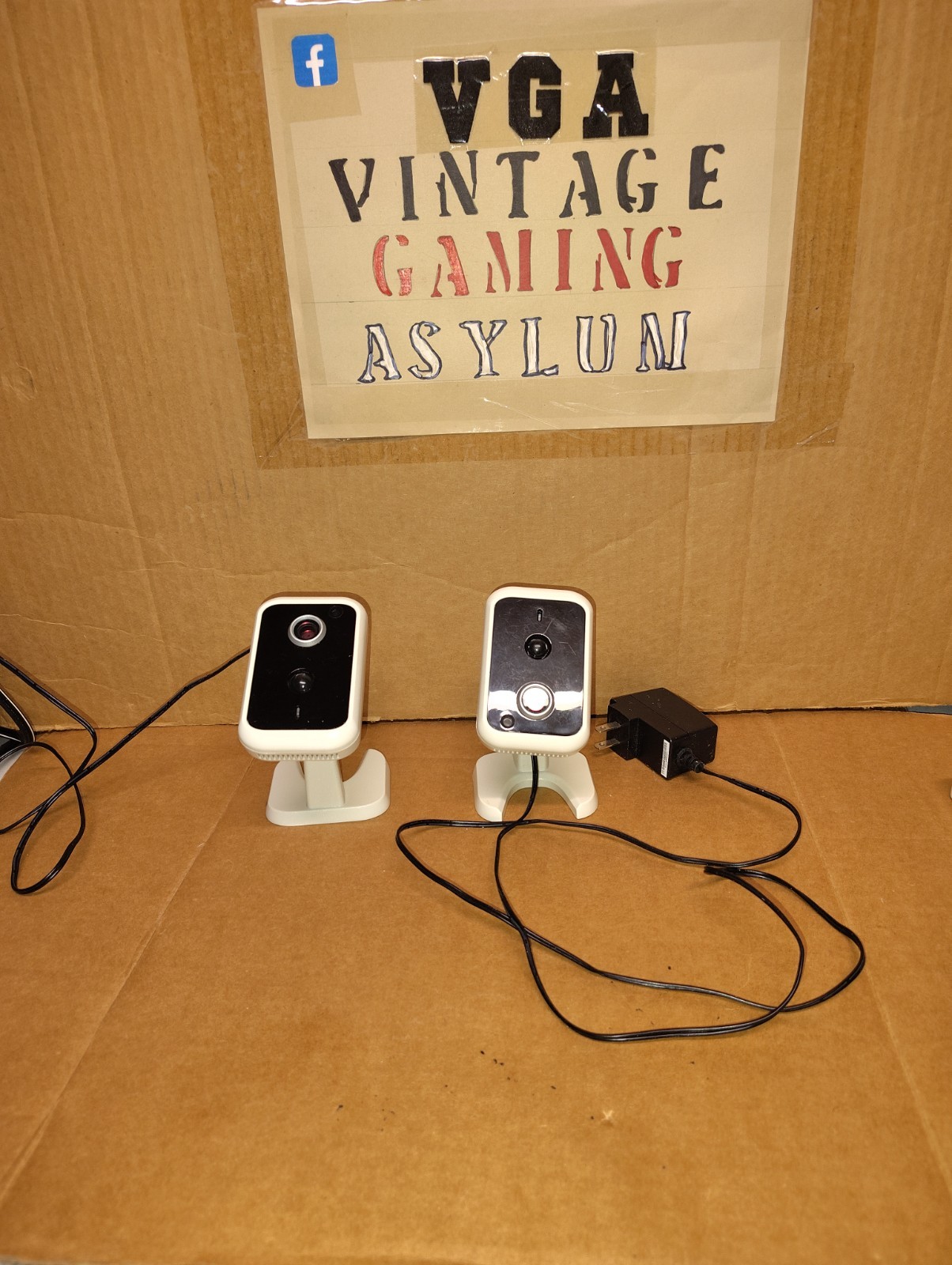 2 X LifeShield SCH1R1-29  SCH1R0 Cameras  Base & Power Supply 2 Security Cams