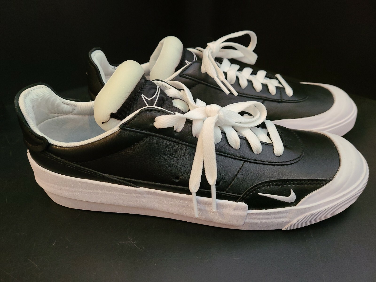 Nike Drop-Type Premium Athletic Shoes-SZ 8 -Black White-CN6916 003