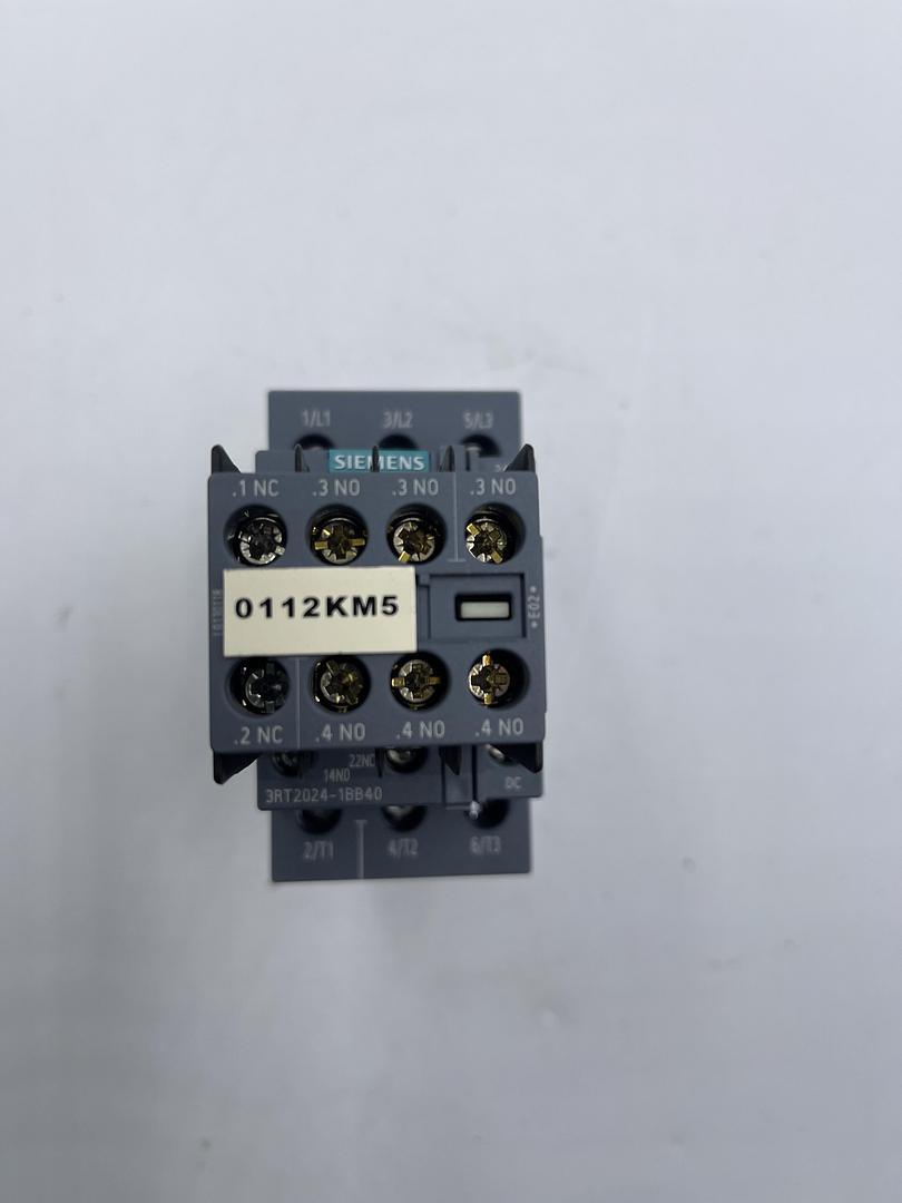 Siemens 3RT2024-1BB40 3RH2911-1HA31
