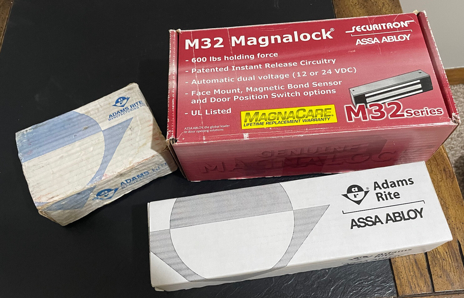 ASSA ABLOY M32 Magnalock Security Alarm System Mag Door Lock Adams Rite 7100 HES