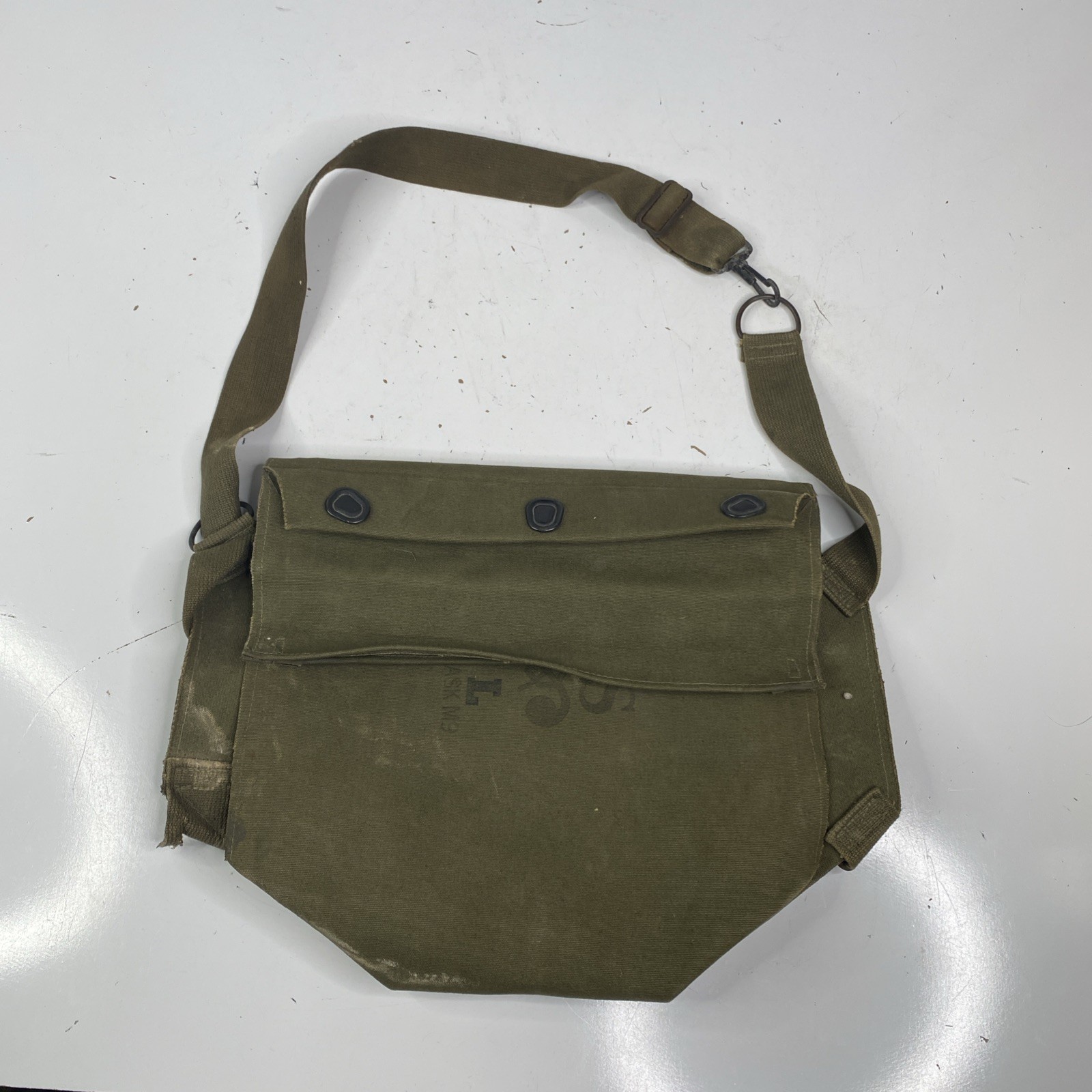 Vintage Military US M9 Gas Mask Bag C15R1 Green Canvas