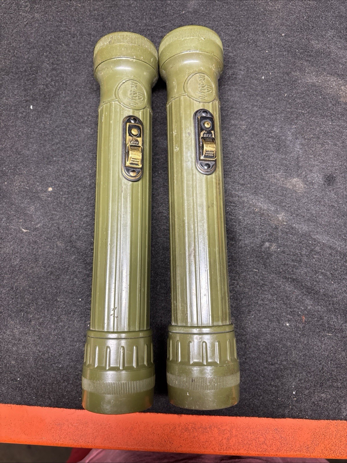 U.S Army 1960 Vietnam Era MX-994/U Flashlight With Filters
