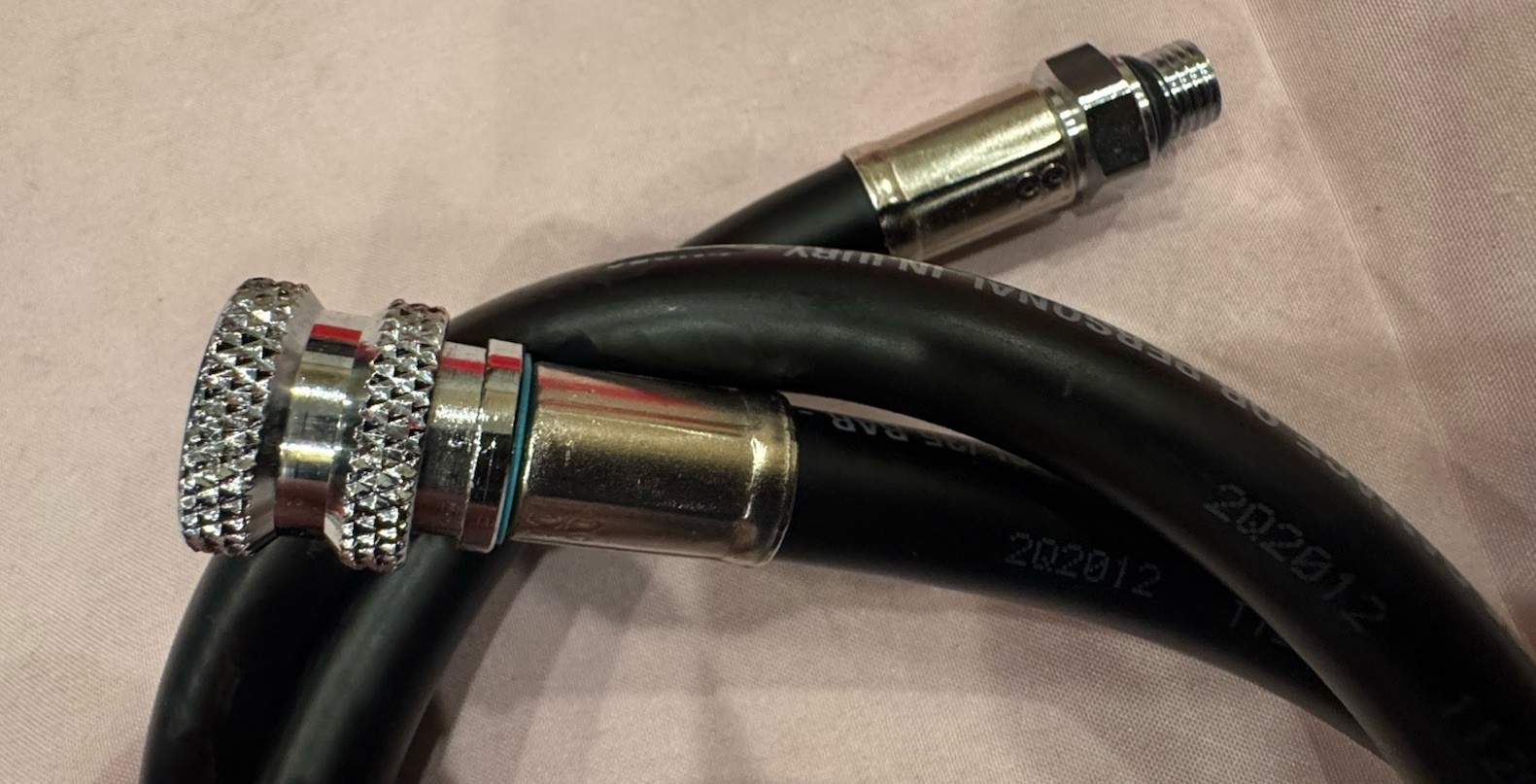 SCUBA BCD INFLATOR HOSE 32”SOLID LOOKS LIKE NEVER WET!