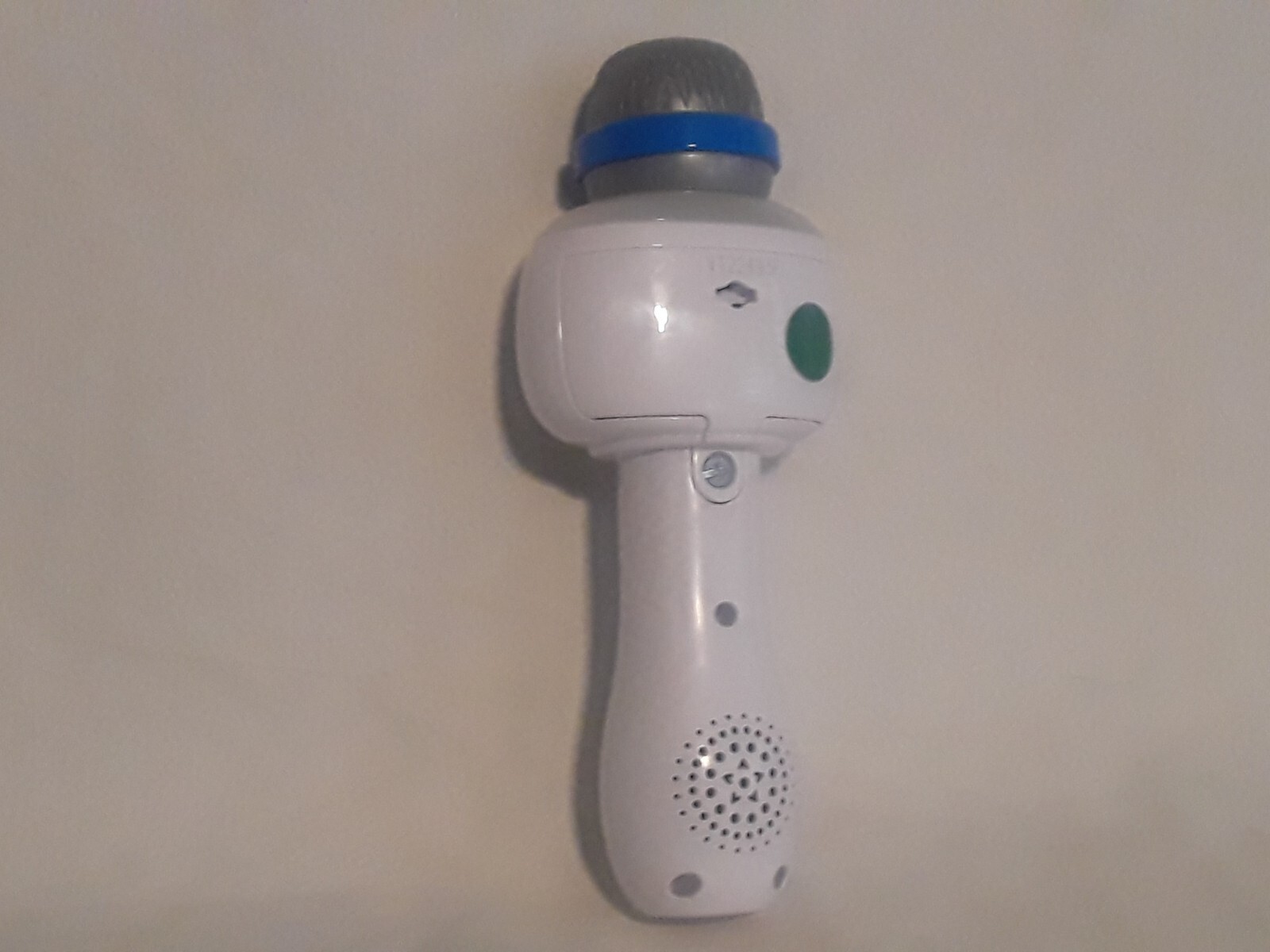 VTech Sing It Out Karaoke Microphone Bluetooth w/Lights, Songs, & Voice Effects