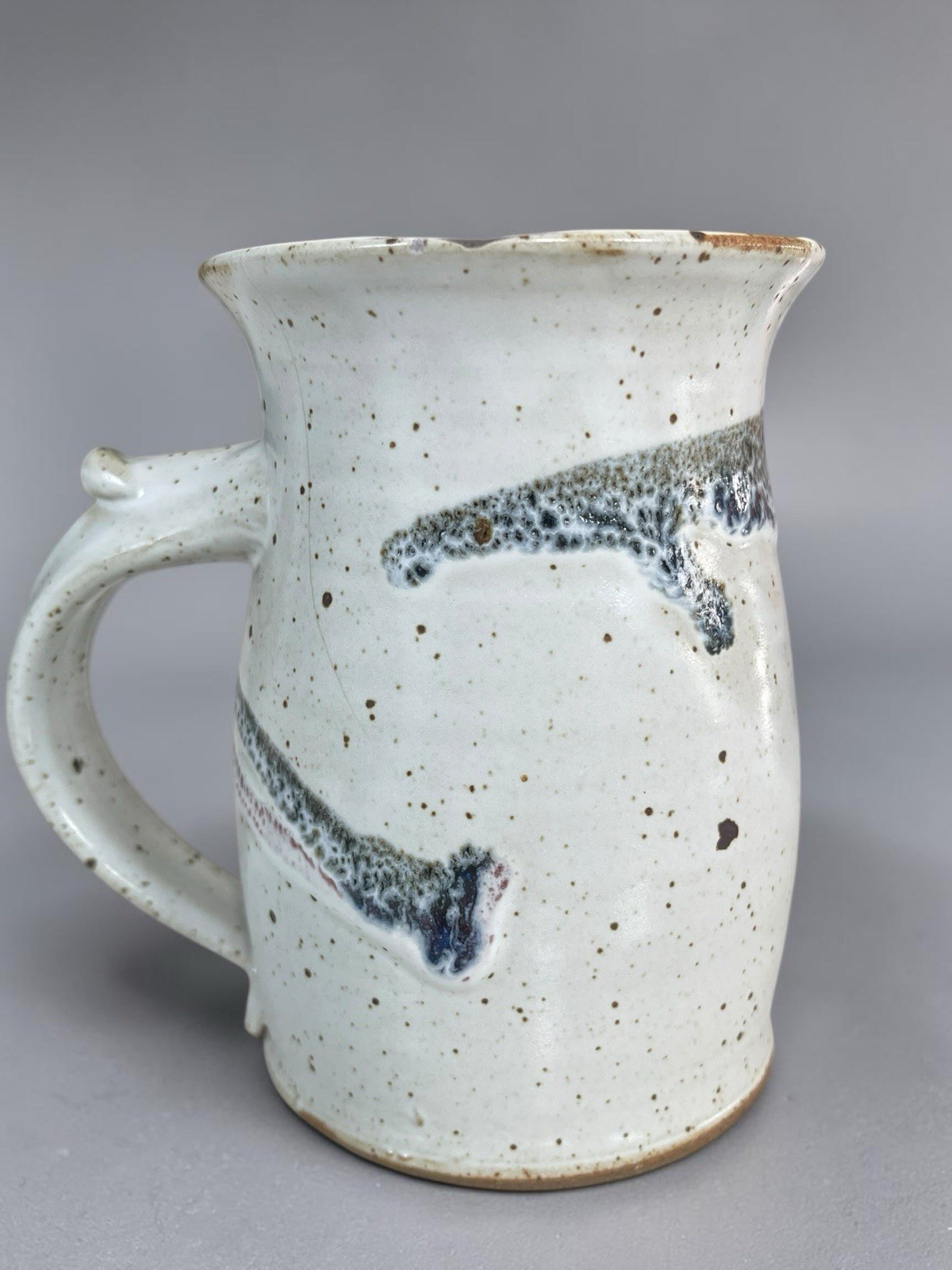 Gene Gandee Speckled Stoneware Seashell Mug White/Blue Rustic Round Decor