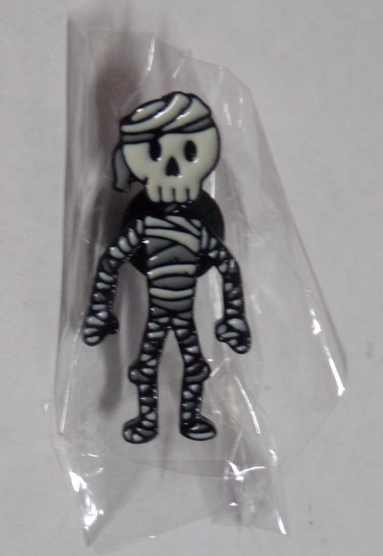 Skeleton Mummy Hat Tie Tac Lapel Pin Brooch New In Pack