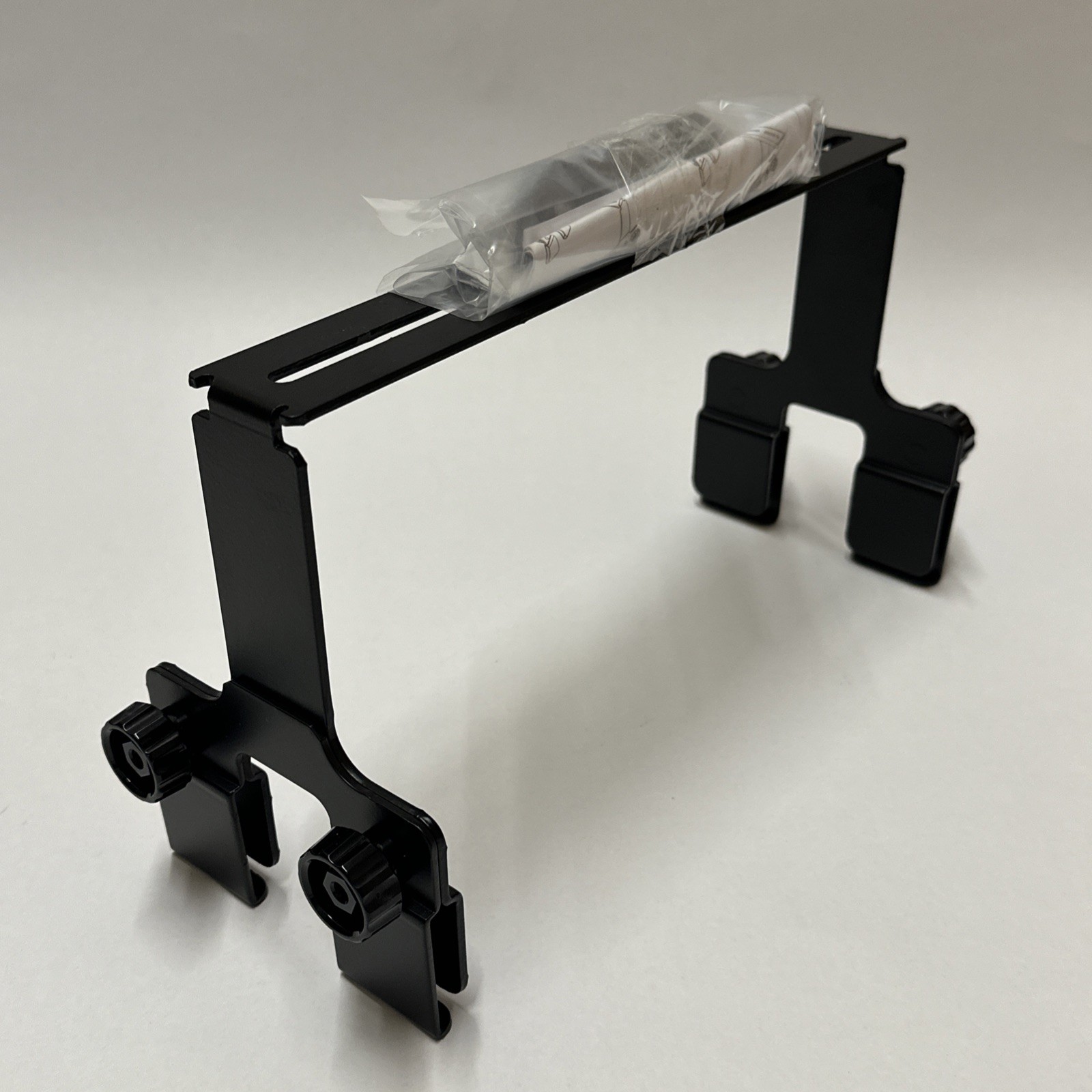 CommScope FGS-HTBK-12-5 Horizontal Tool-less 12 inch Bracket for 4x12” System