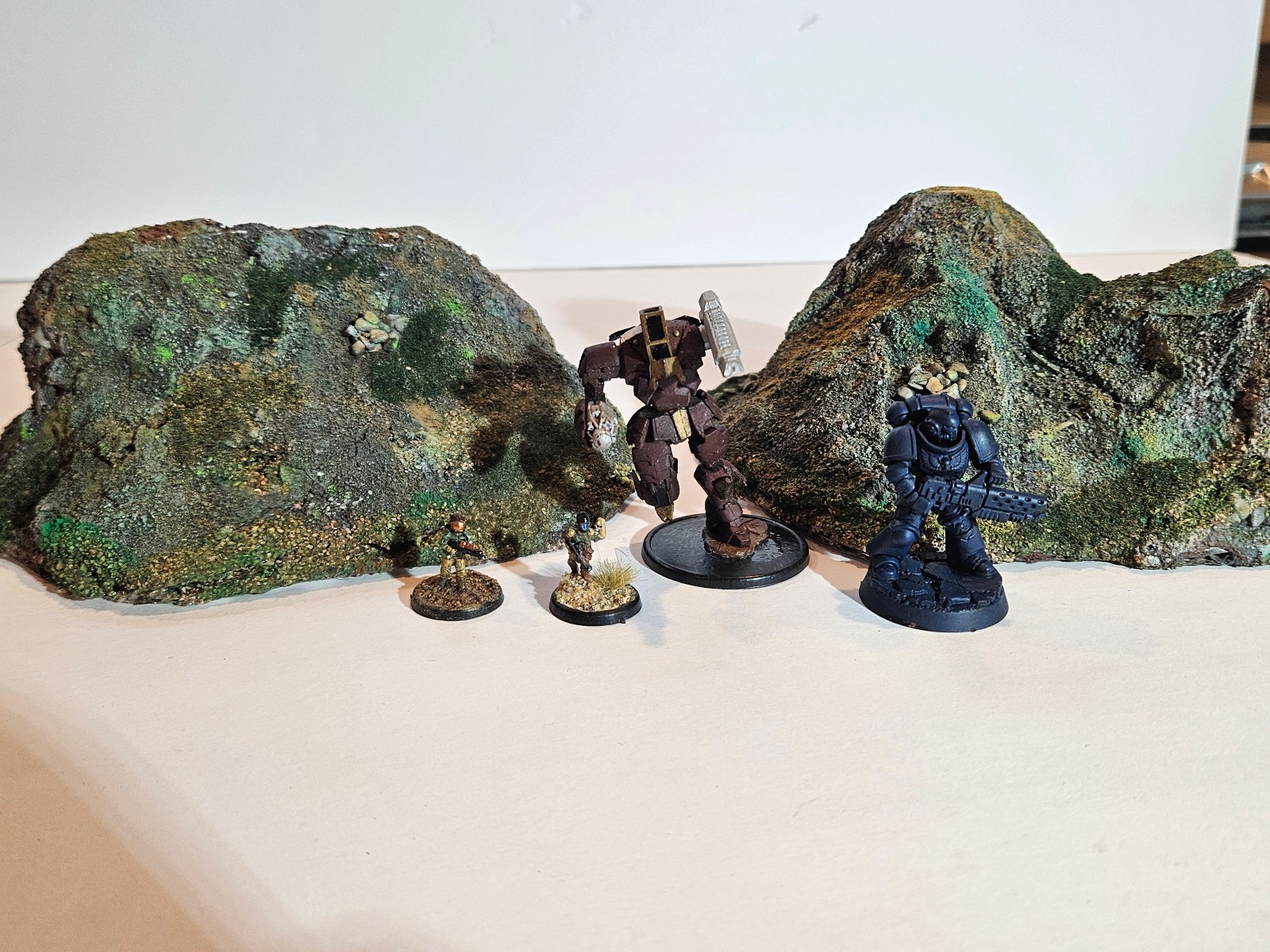 2 Grassy Hills Terrain bolt action Warhammer 40k tabletop D&D Lord of the Rings