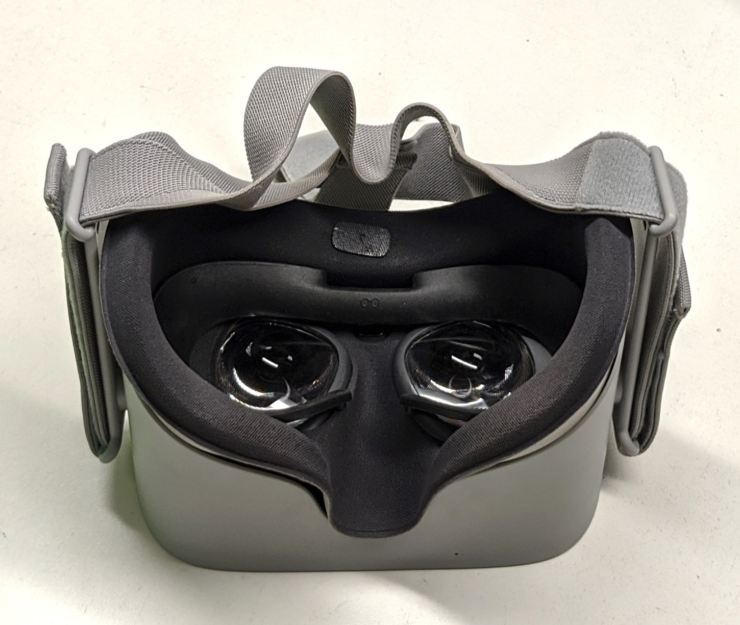 Meta Oculus Go 32GB Standalone Virtual Reality Headset - Gray (MH-A32)