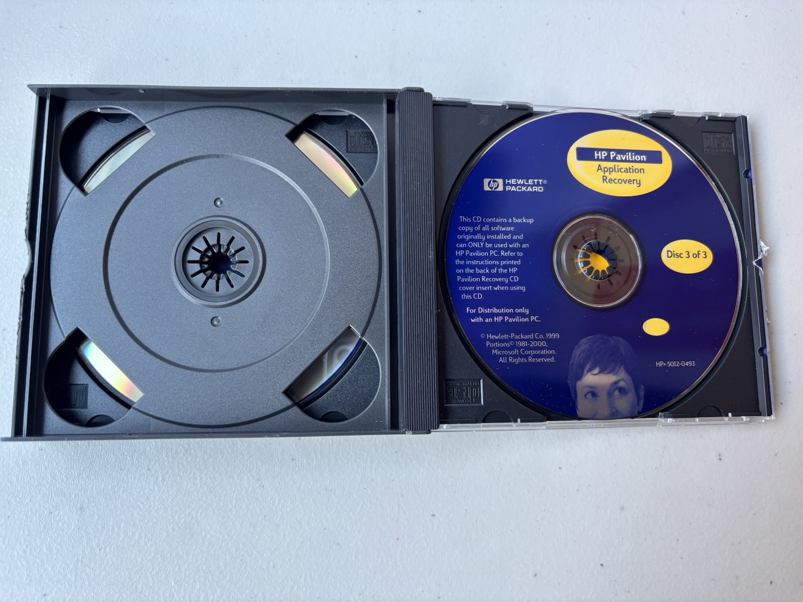 HP Pavilion Recovery 3 Disc CD Set System & Application Recovery 2000 Nice Discs