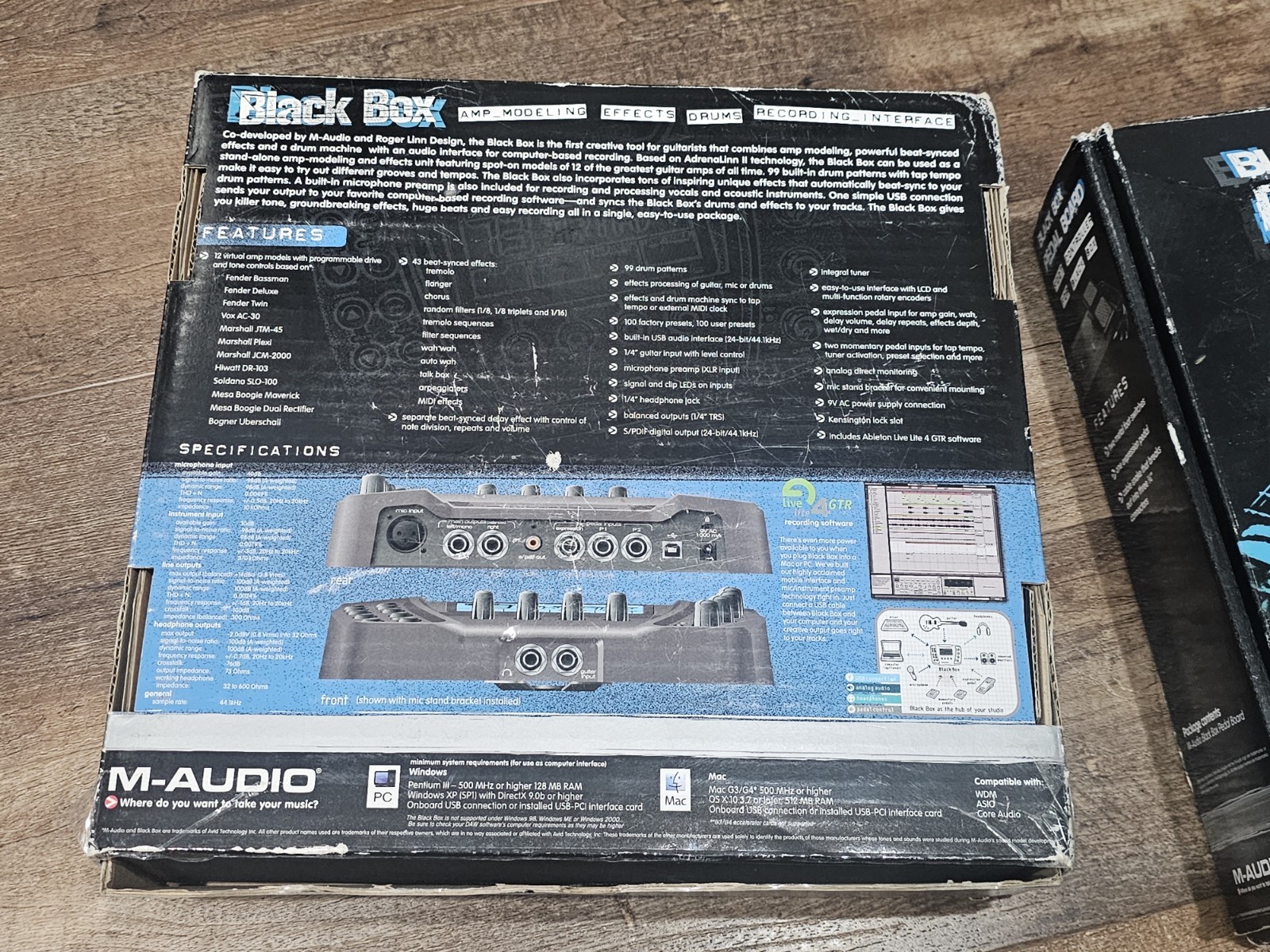 M-Audio Black Box Guitar Multi-Effect Processor/Interface + Pedal Board