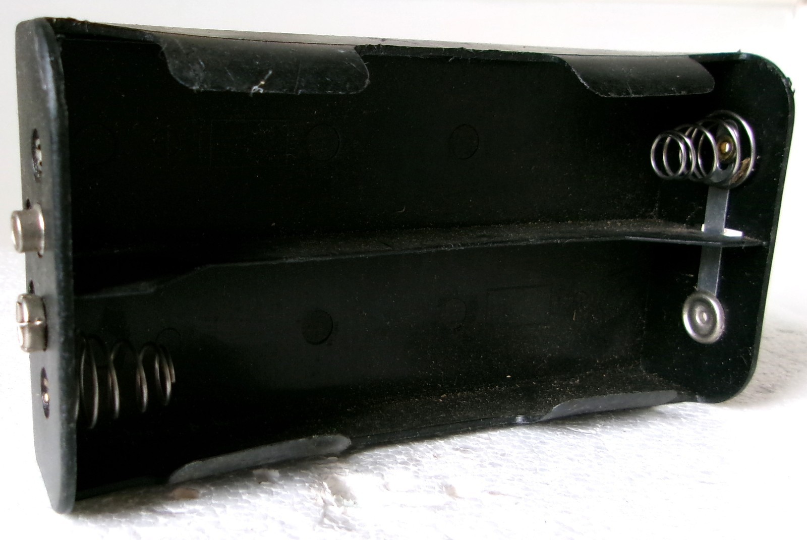4 D-Cell Battery Holder Case w/ 9V Snap Connector - 6V Output - New DIY