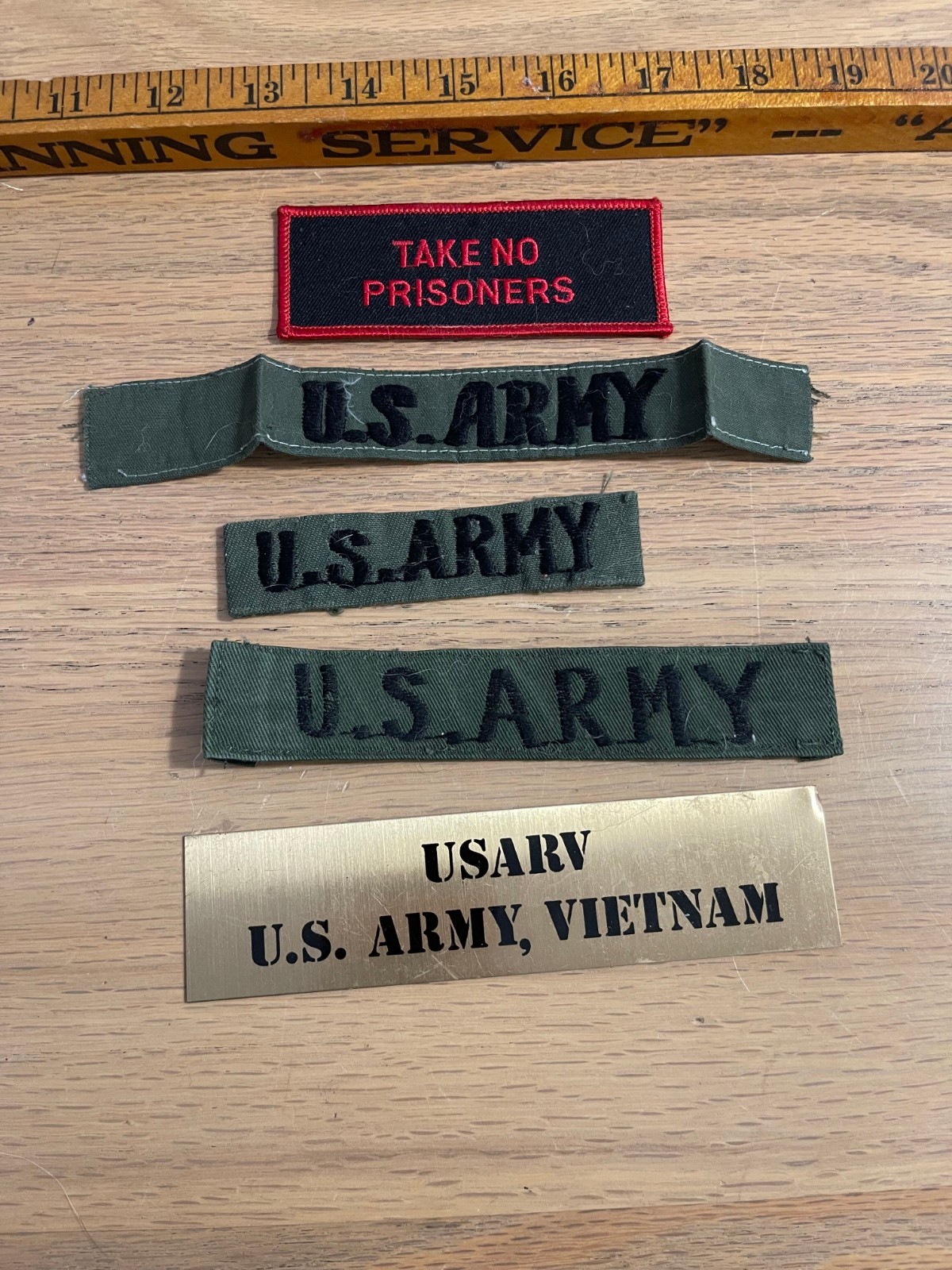 Vietnam War USARV U.S. Army Vietnam Plaque + U.S. Army & Take No Prisoners Patch