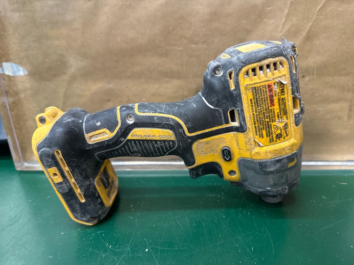 DeWalt DCF887 20v XR 1/4" Hex Impact Driver (Tool Only) (E10051144)
