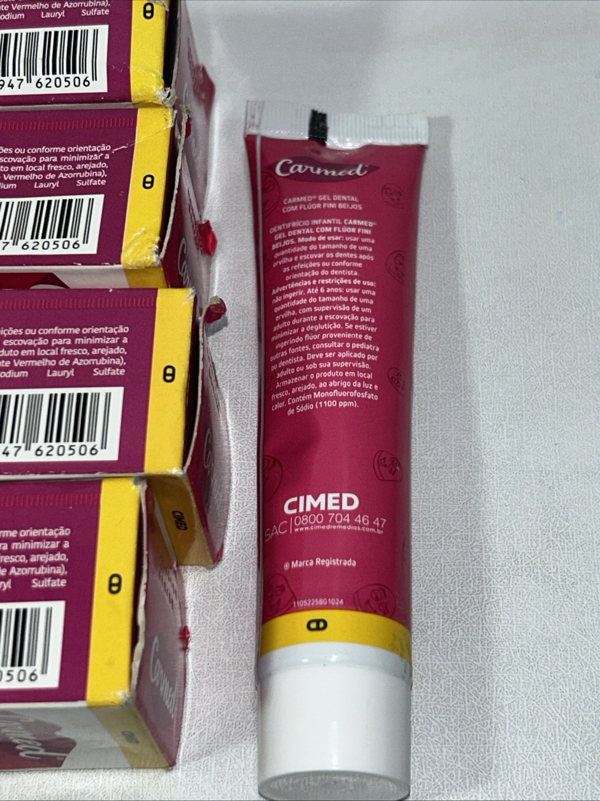 5 New Carmed Fini Beijos Strawberry Toothpaste, 1 Missing Box
