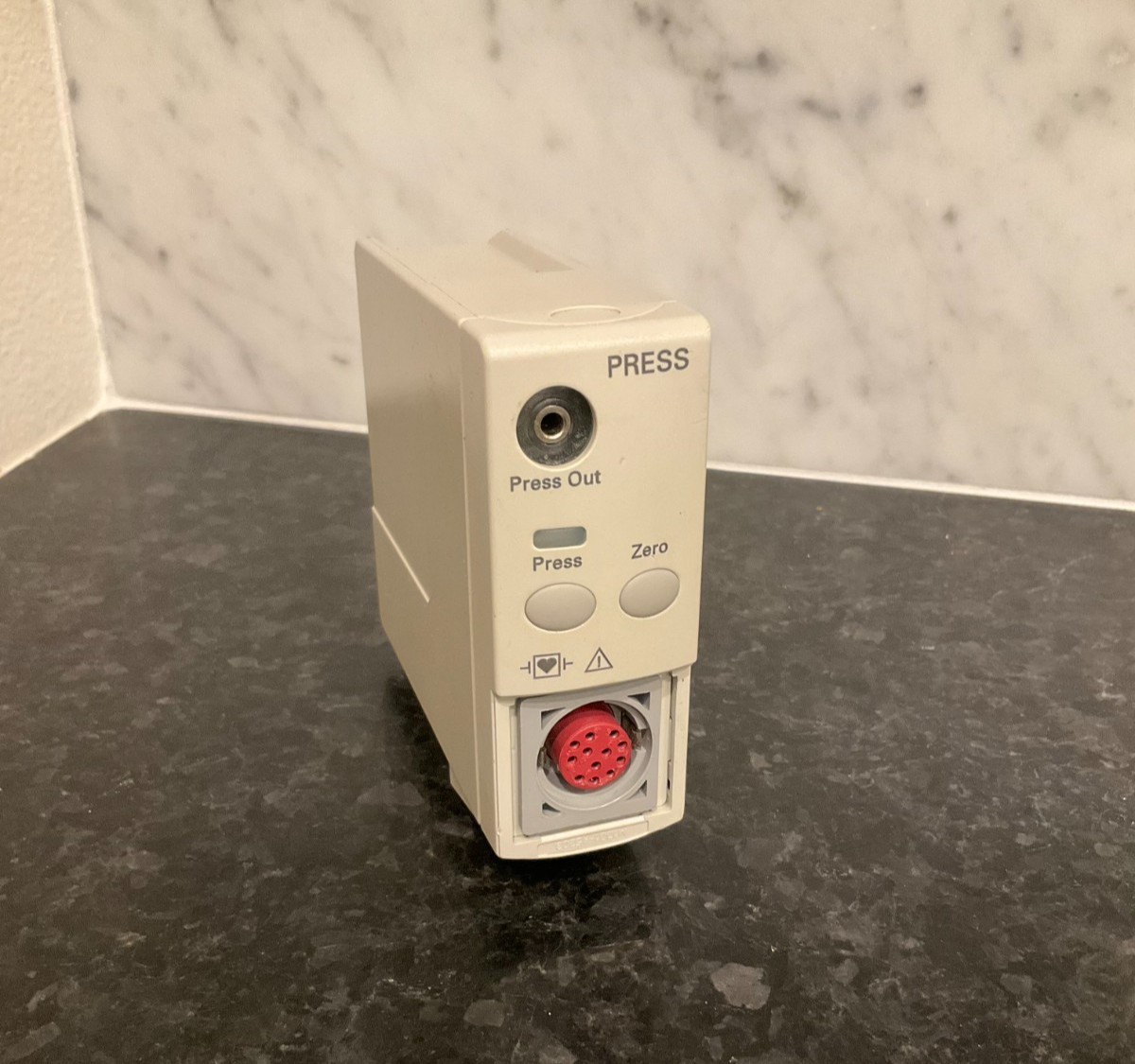 Philips Invasive Blood Pressure Module M1006B C01 With Press Out Module