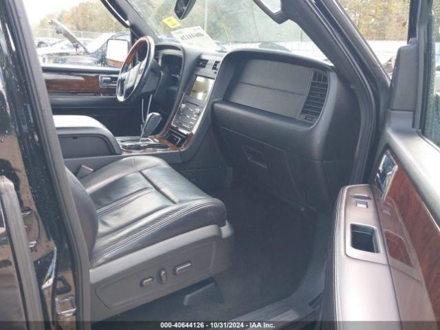NAVIGATOR 2016 Glove Box 4593614