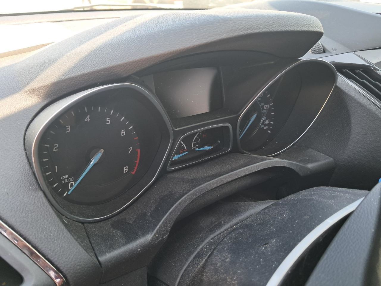 ESCAPE 2014 Glove Box 4782135