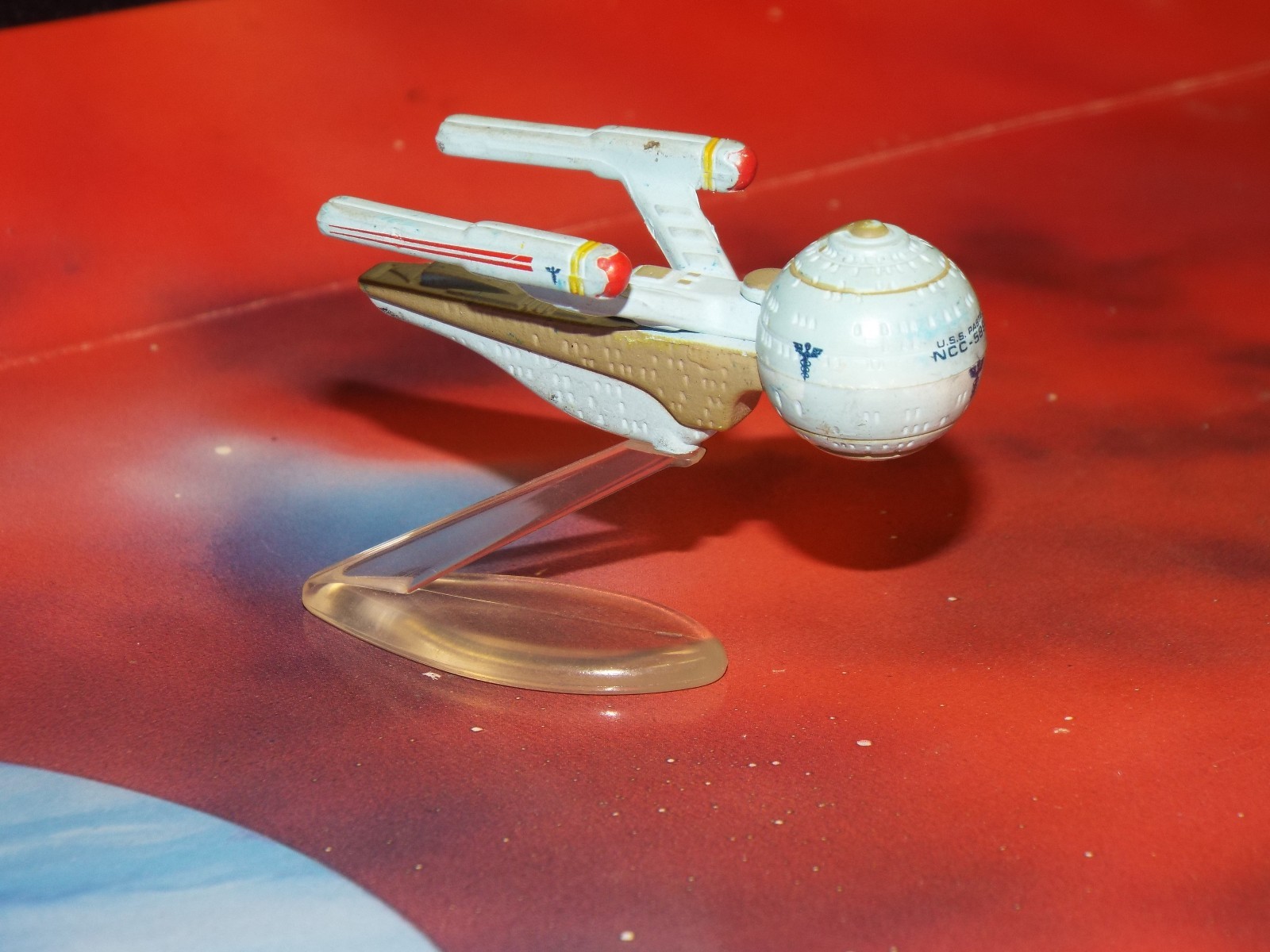 MICRO MACHINES SHIP DISPLAY STAND (STAR TREK/WARS/B5/ALIENS/PREDATOR)