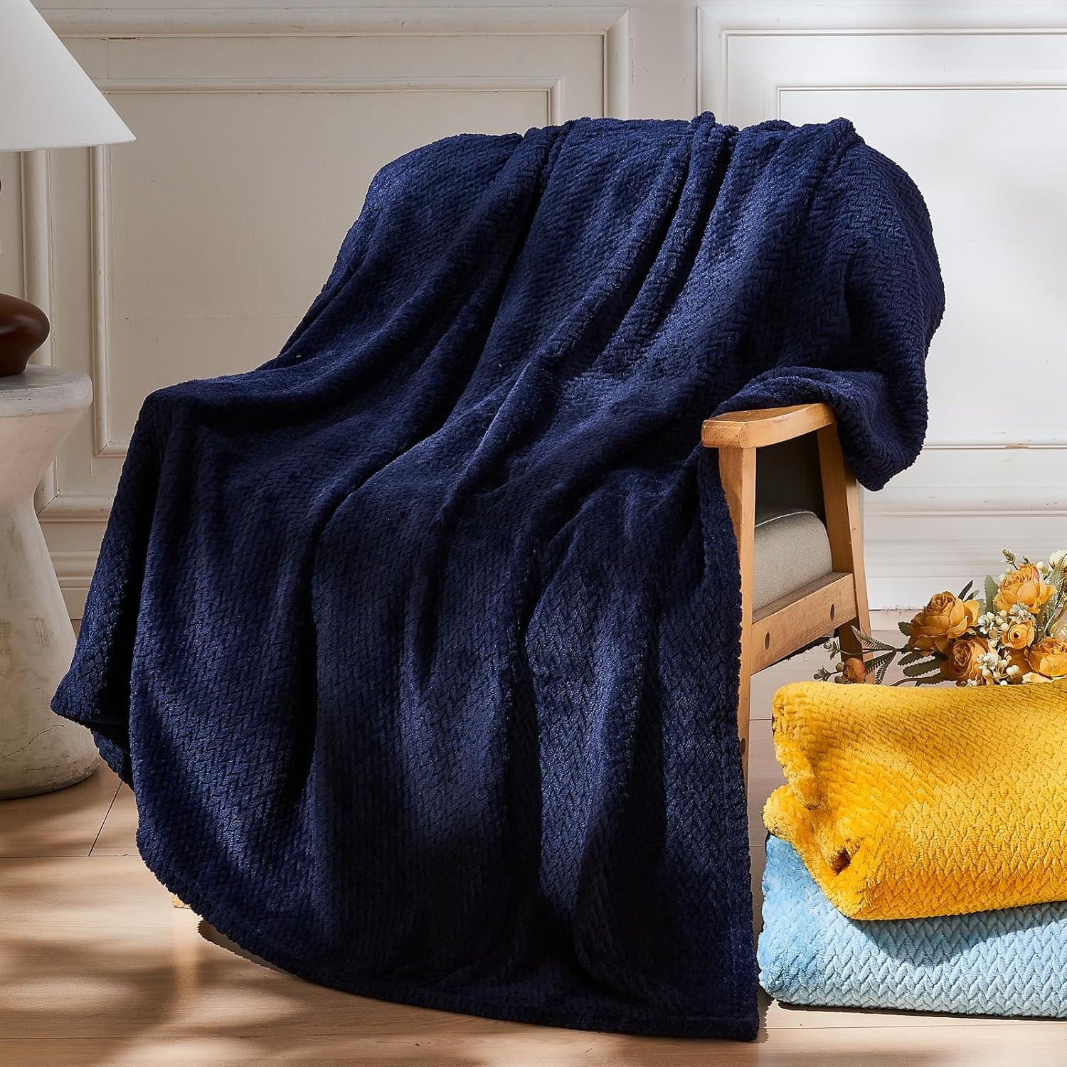Super Soft Queen Blanket Black Premium Silky Flannel Fleece Leaves Pattern
