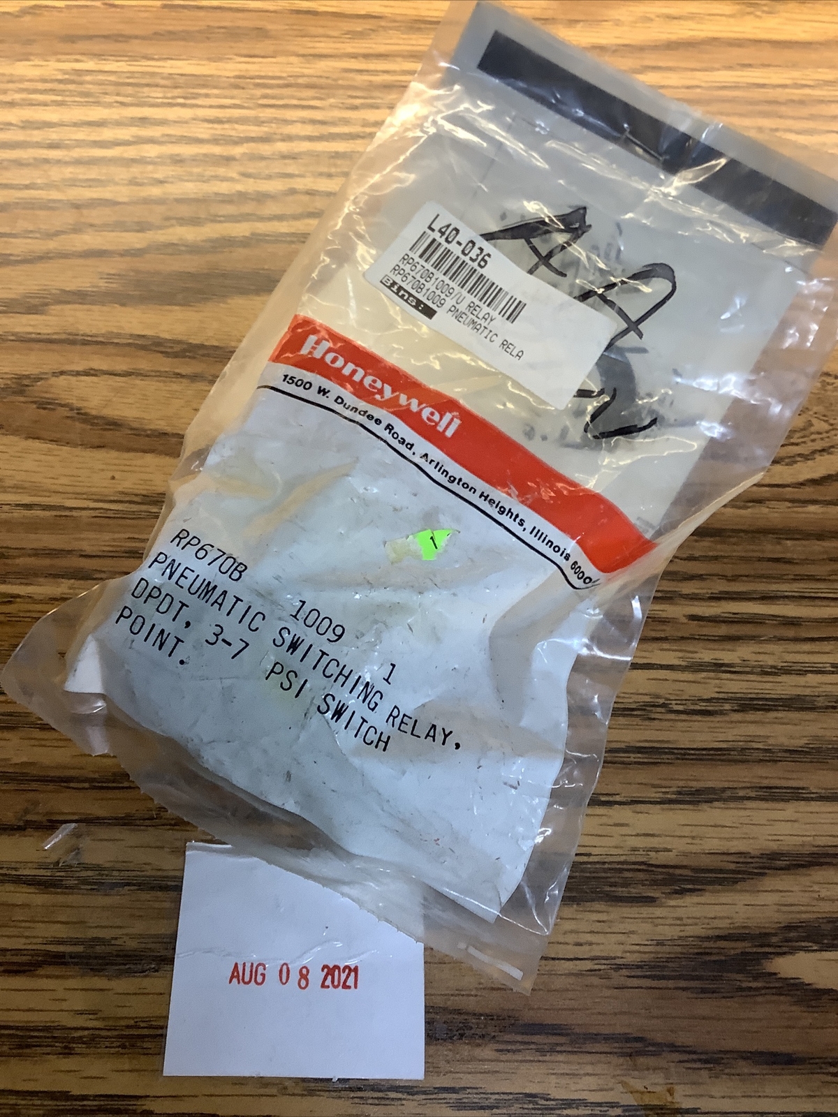 Honeywell Pneumatic Switching Relay RP670B 1009 DPDT 3-7 PSI Switch Point