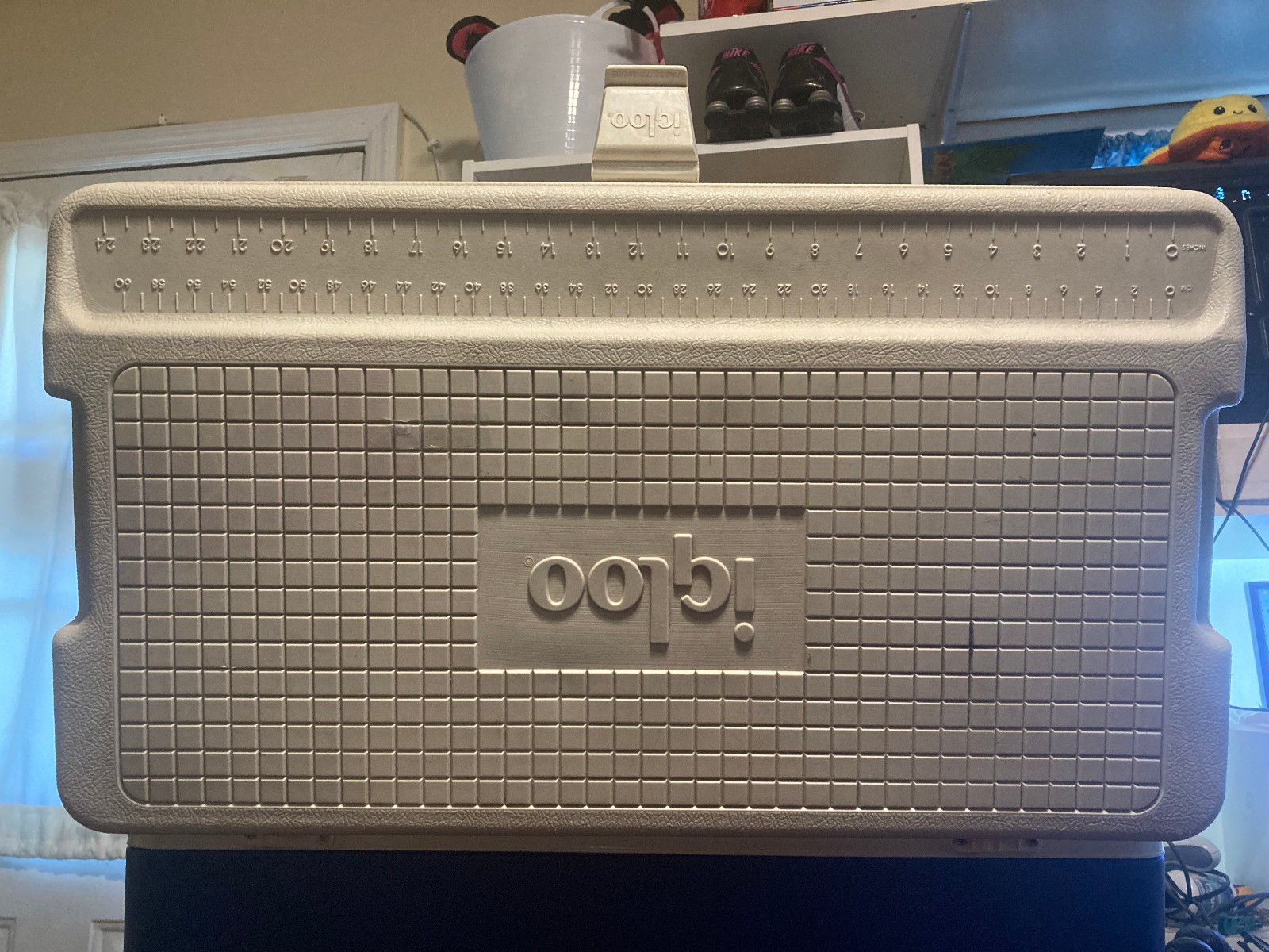 Vintage Igloo Legend 72 Quart Cooler White & Blue Nice Condition Epic Rare