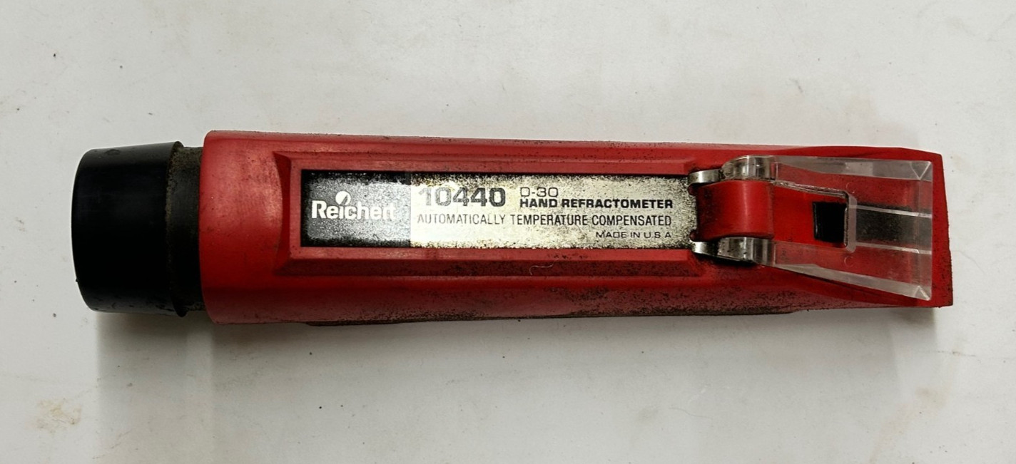 REICHERT Hand Refractometer 10440 Automatically Temperature Compensated 0-30