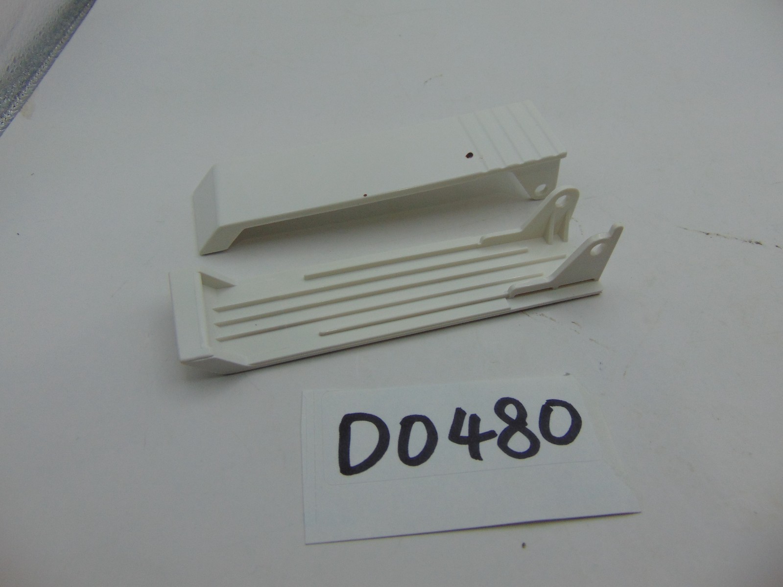 Hamilton Beach Proctor Silex 02012 Juice Machine Replacement Part Latch lot of 2
