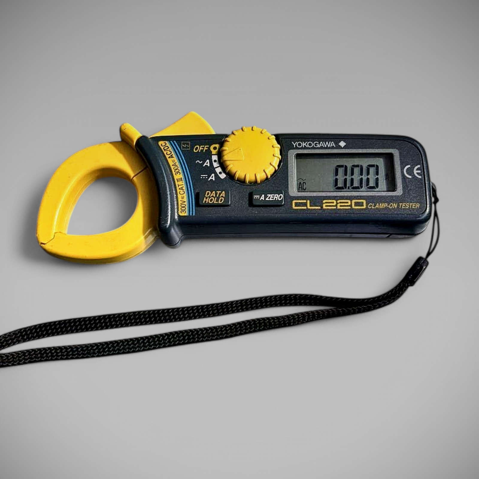YOKOGAWA CL220 Mini Clamp Meter Tester Digital Multimeter Tested Working Japan