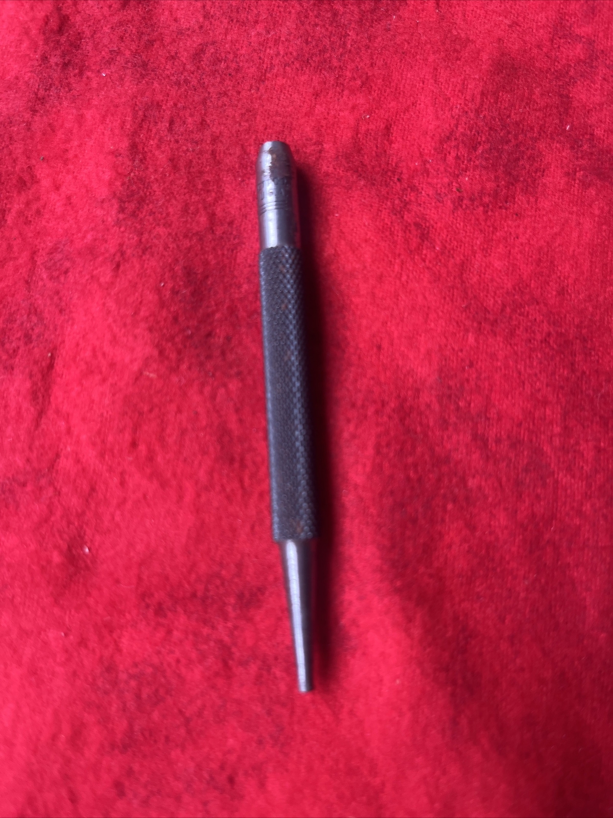 VINTAGE L.S. STARRETT 3/32" POINT CENTER PUNCH TOOL MACHINIST JEWELER - USA (k3)