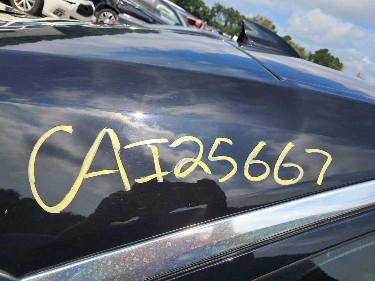 CTS 2019 Glove Box 4802630