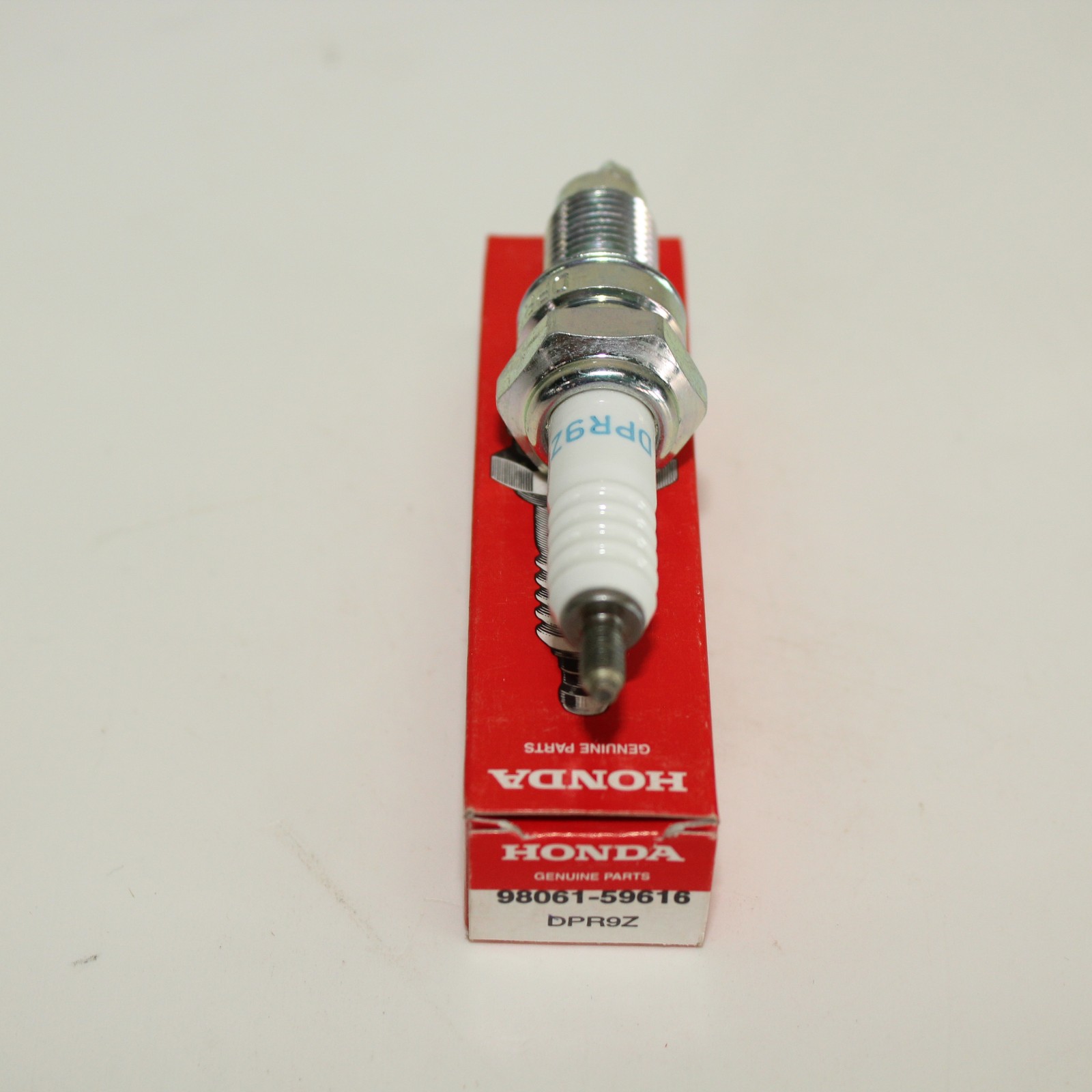 Honda 98061-59616 NGK DPR9Z Spark Plug