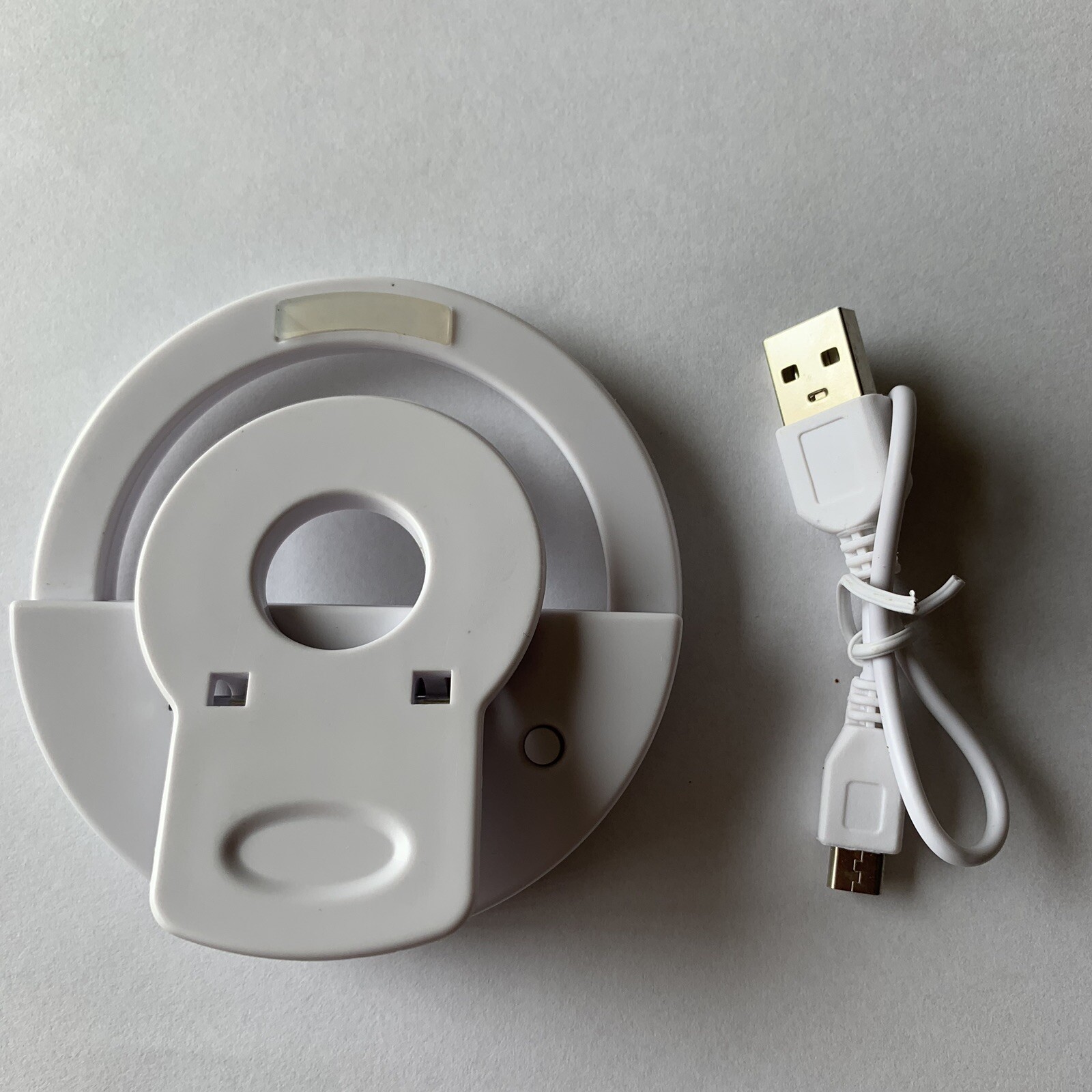 New in Box Selfie Light Ring White USB Rechargeable Battery