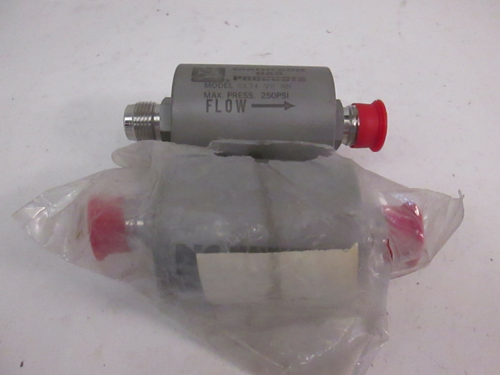 Matheson Inline Gas Filter 6134-V8-MM, 1/2" Tube Fitting, 250 psig, Lot of 2