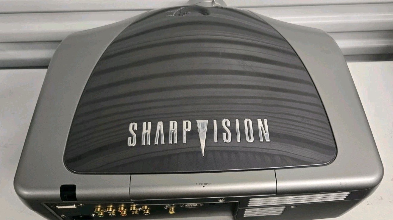Sharp XV-Z12000 VISION DLP Projector - TESTED - FULLY WORKING - NO REMOTE -