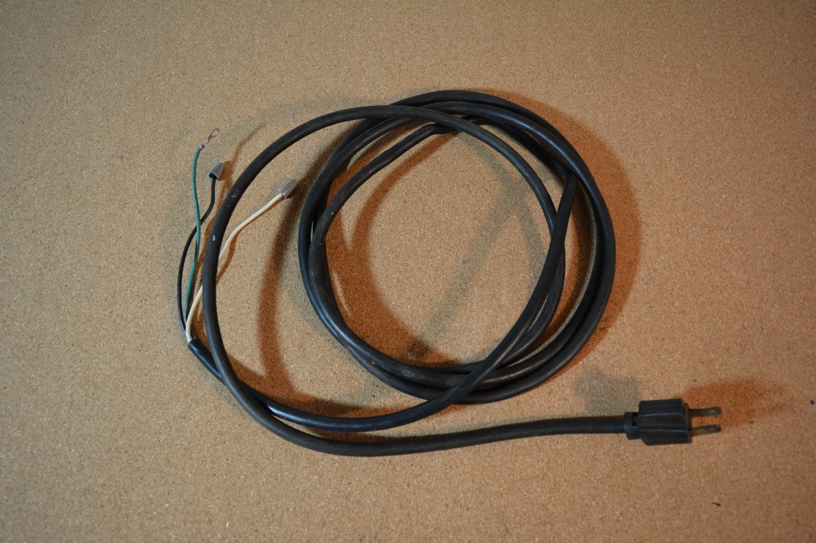 Micro Vu Bench Top Optical Comparator Original AC Power Cord. Needs new plug