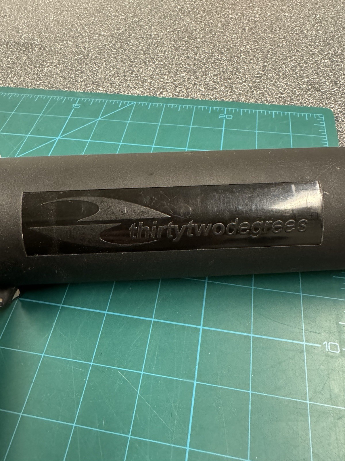 32 Degrees 2-pod paintball pack. Complete kit with 100rd tubes. Old School.