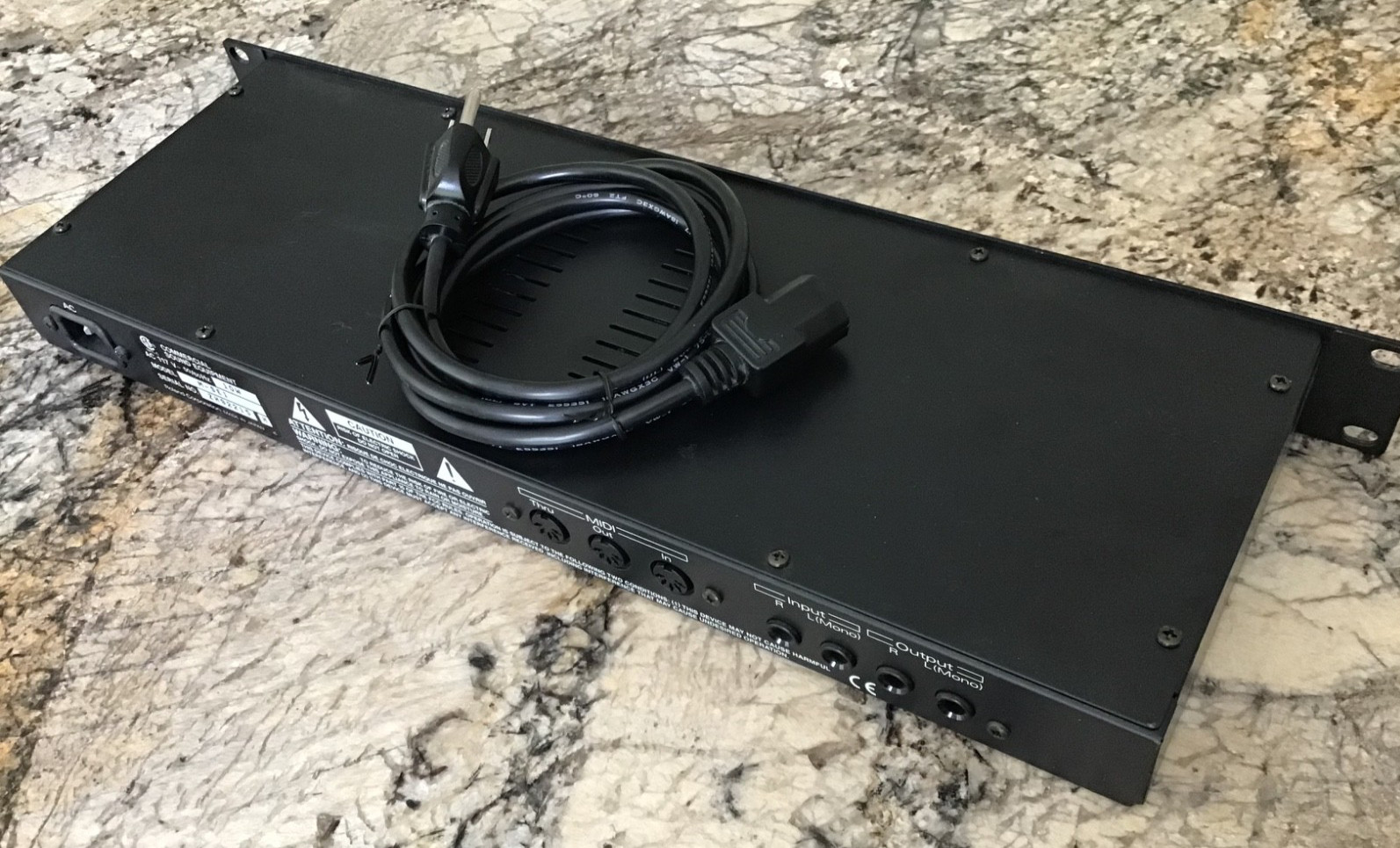 ROLAND M-SE1 SOUND EXPANSION STRING ENSEMBLE RACK MOUNT MODULE