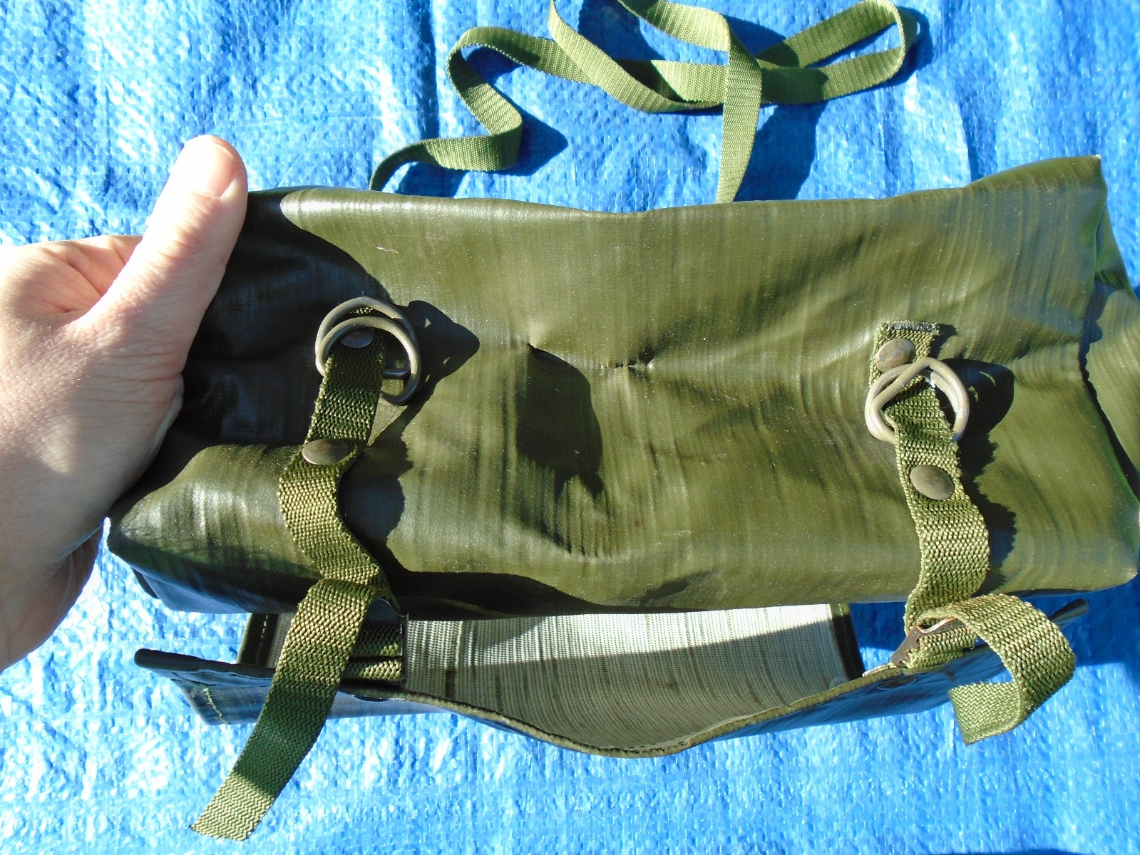 VGC Czech M85 Shoulder Bag Vinyl Green