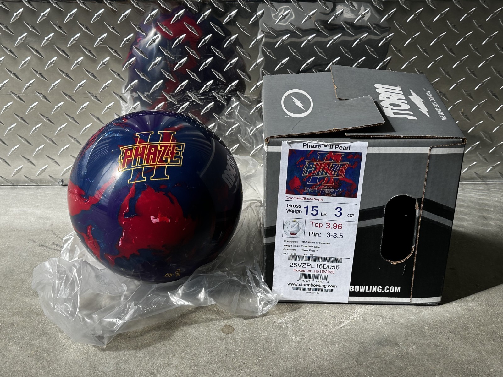 NEW IN BOX 2025 15 lbs Storm Phaze II Pearl