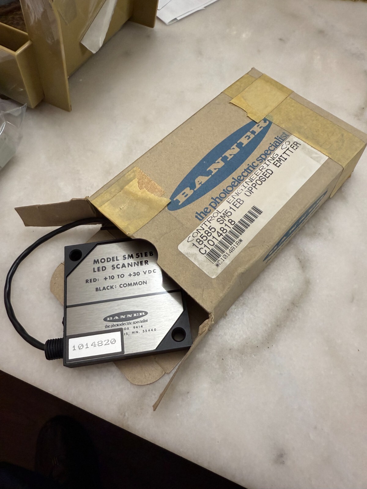 NEW BANNER SM51RB LED SCANNER 10-30VDC NEW IN BOX