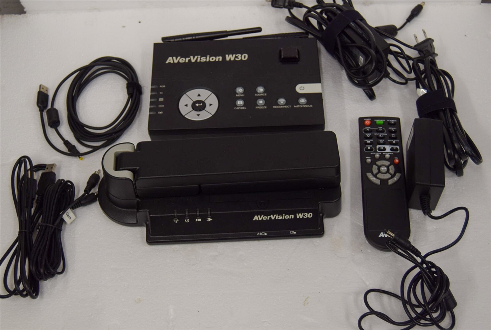 AverMedia AverVision W30 P0AW Document Camera (S14)
