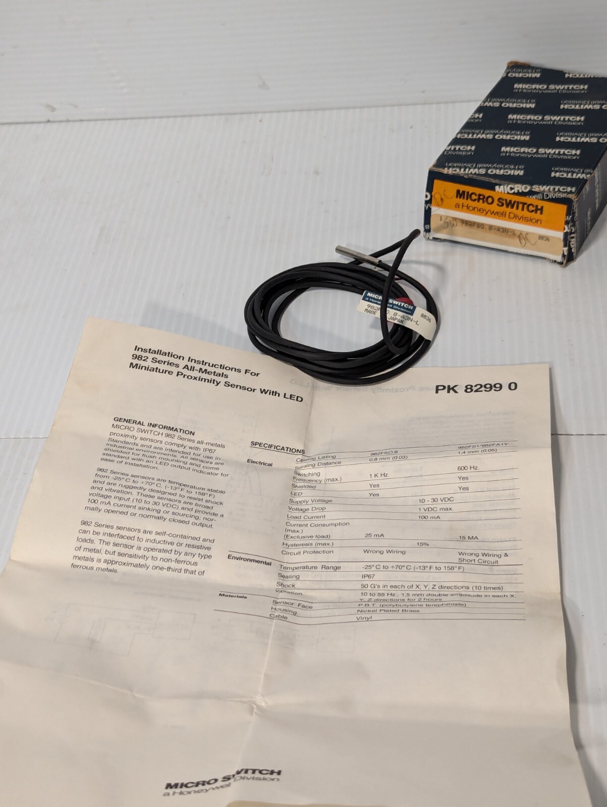 Honeywell 982FS0.8-A3N-L Proximity Switch