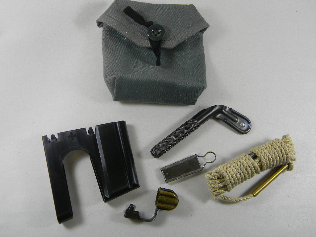 SWISS ARMY ISSUE  K-31 CLEANING SET WITH POLYMER LOADING CLIP AND MUZZLE COVER