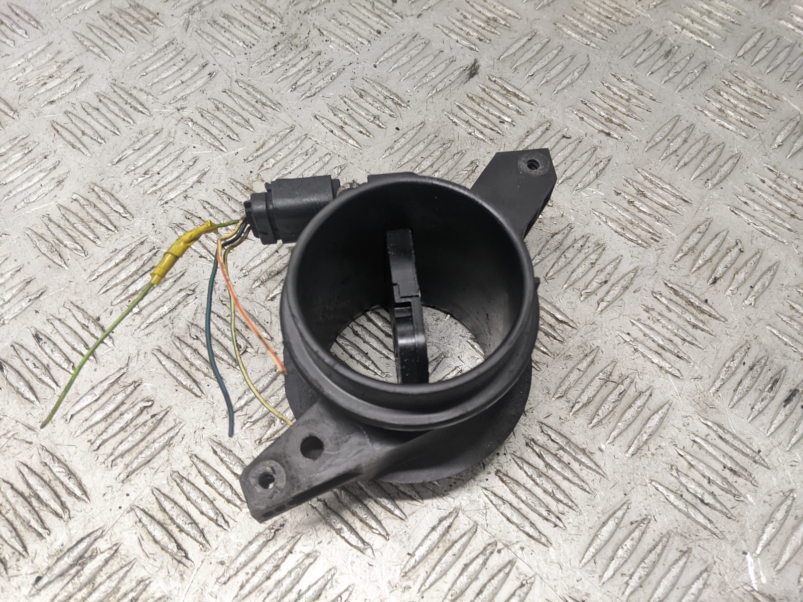 FORD FOCUS SPORT TDCI MK2 2004-2012 AIR FLOW METER/MAF SENSOR HOUSING 7M51-9A673