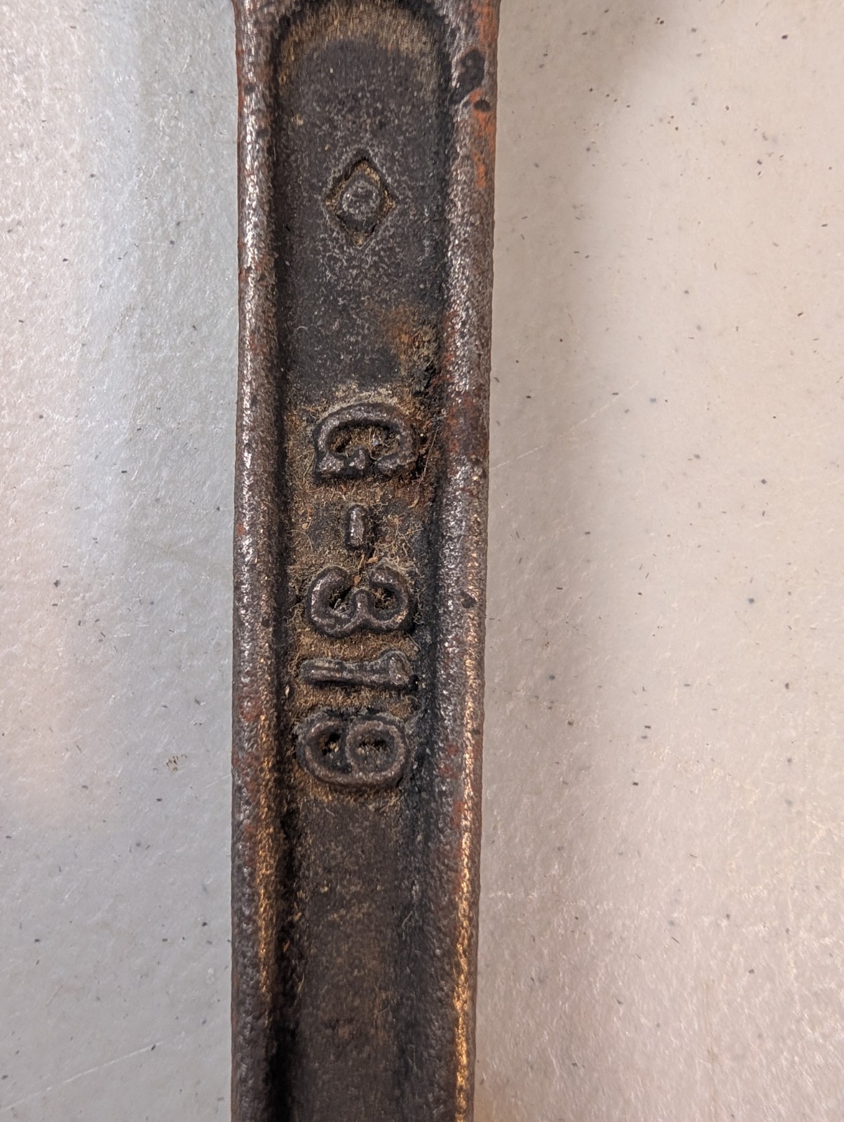 G 319 Bolt Header (?) 8" Tool