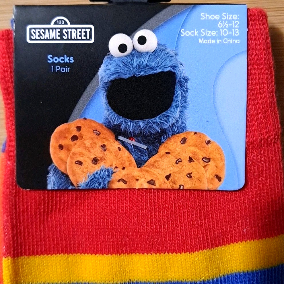 Sesame Street Bert & Ernie Crew Socks – Sock Size 10-13 – Novelty – NEW