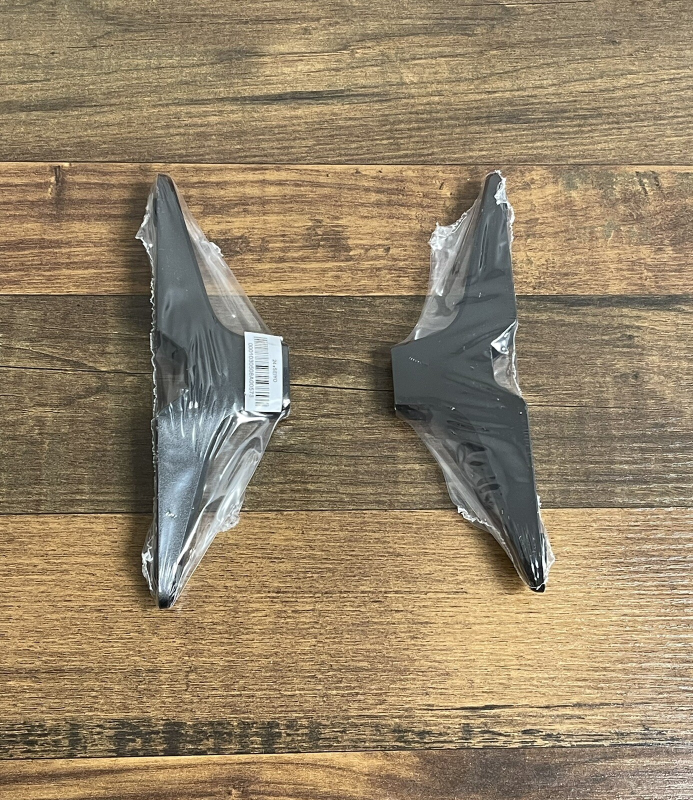 Insignia 24 inch Tv Stand Legs For Model NS-24F201NA23 Screws Included Original