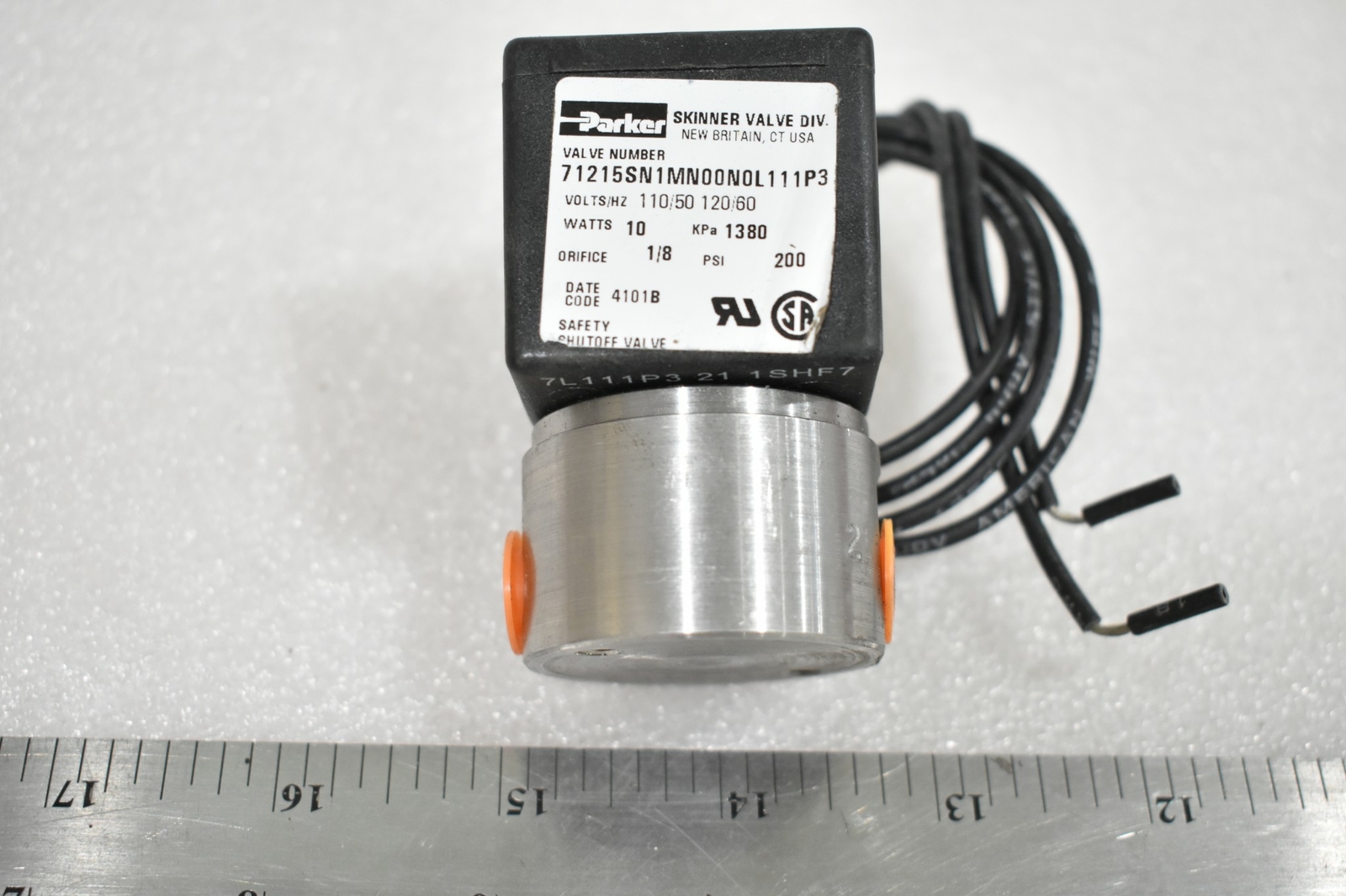 PARKER SKINNER 71215SN1MN00NOL111P3 SOLENOID VALVE 120/60 110/50 10WATT 200PSI